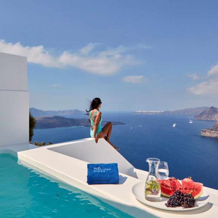 Alti Santorini Suites