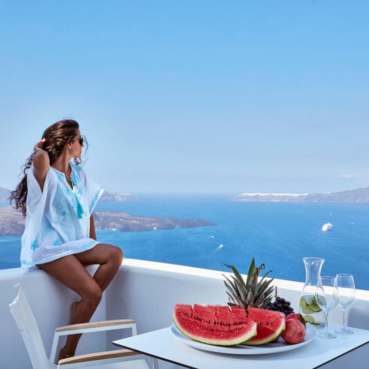 Alti Santorini Suites