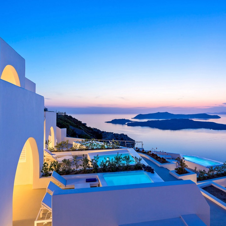 Alti Santorini Suites